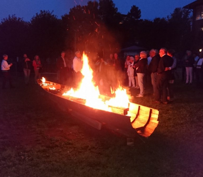 „Boot in Flammen“ beim Herbstfest