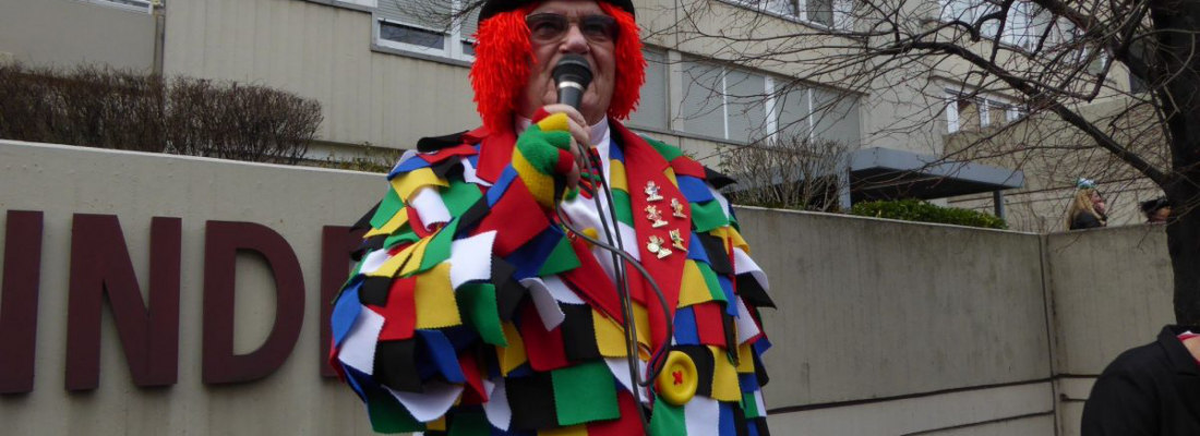 Rot-Weiß und Lappenclown – Karneval beim CfWP