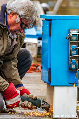 03 Stromkastenknacker