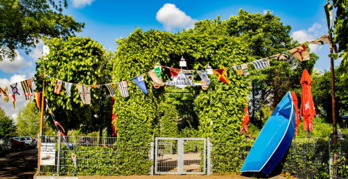 Eingang zum Biergarten