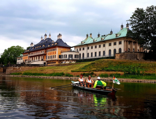 Vor Schloss Prillnitz 2