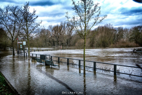 Beeindruckende Wasserfläche